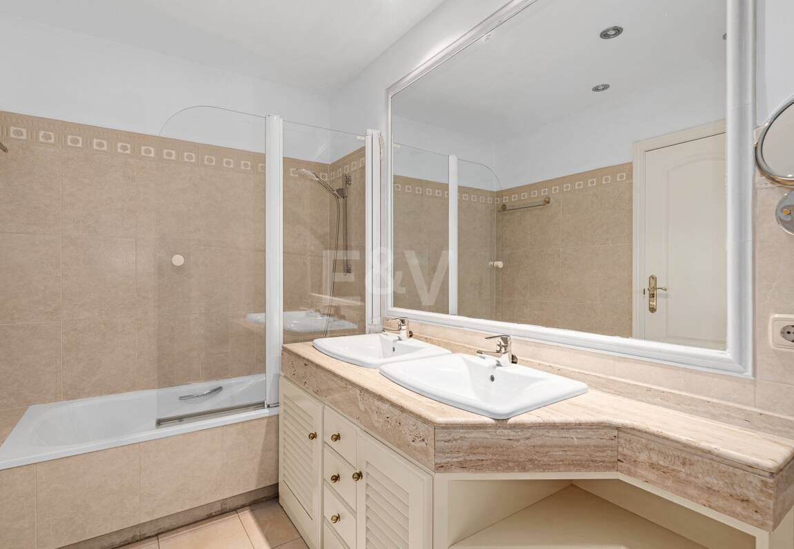 Beachfront Townhouse i Bahía de Marbella