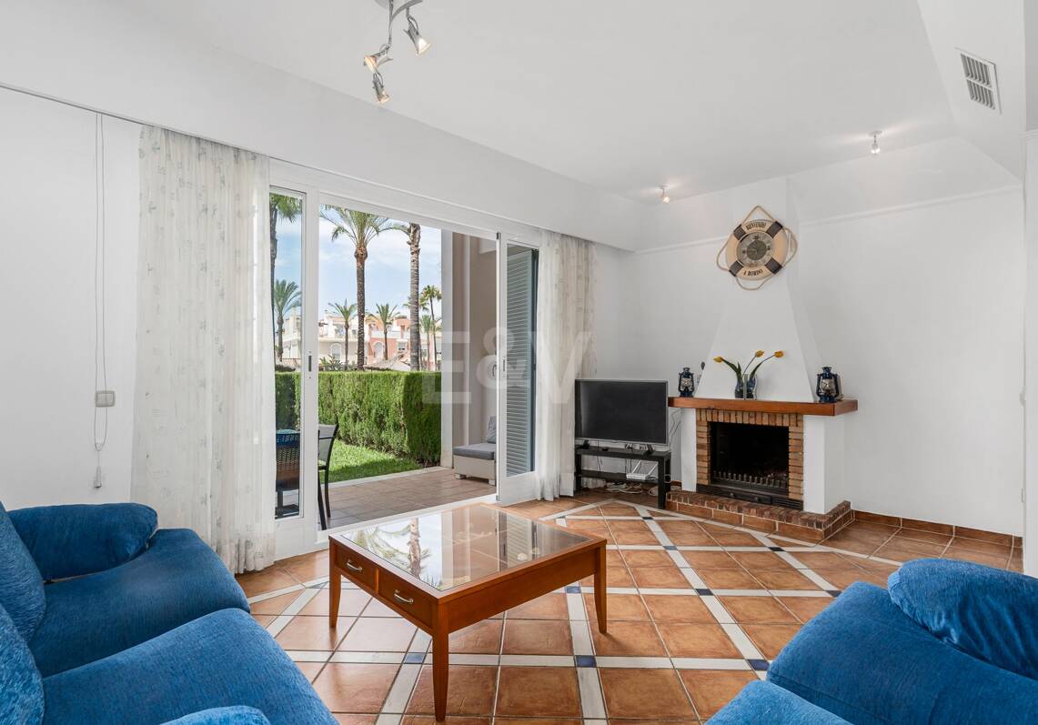 Beachfront Townhouse in Bahía de Marbella