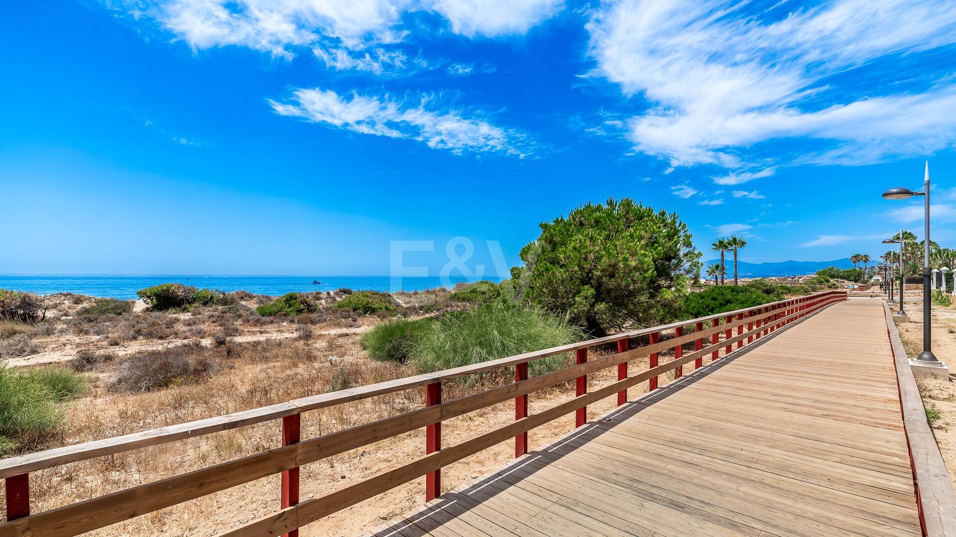 Beachfront Townhouse i Bahía de Marbella