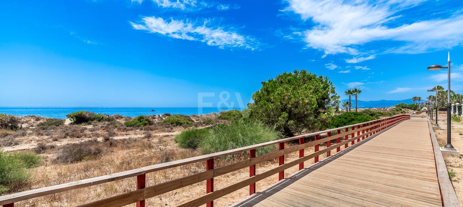 Beachfront Townhouse i Bahía de Marbella