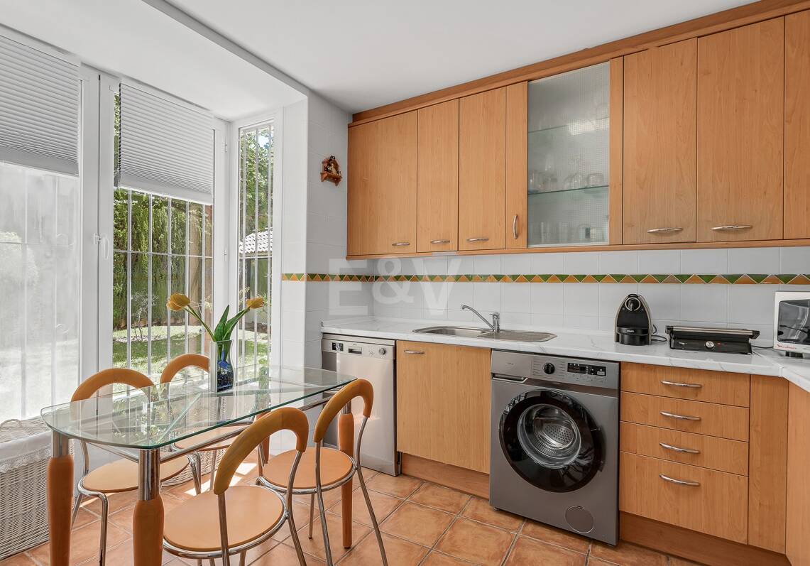 Beachfront Townhouse in Bahía de Marbella