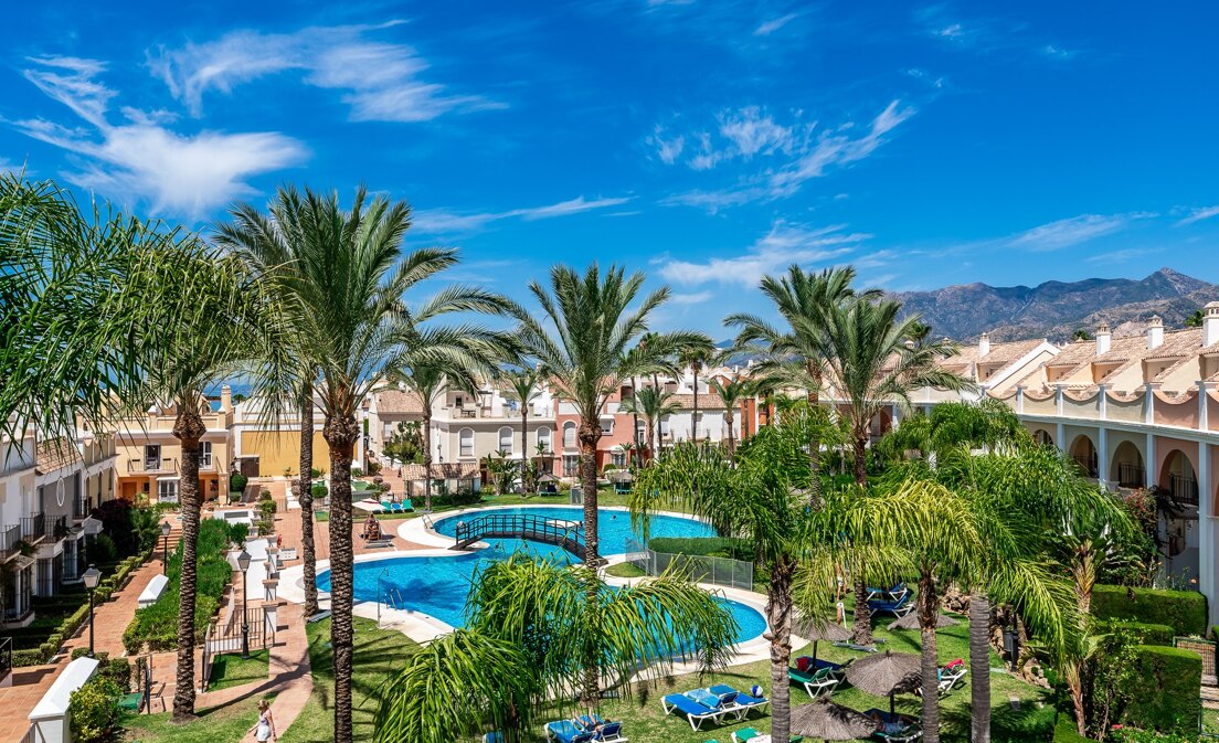 Beachfront Townhouse in Bahía de Marbella