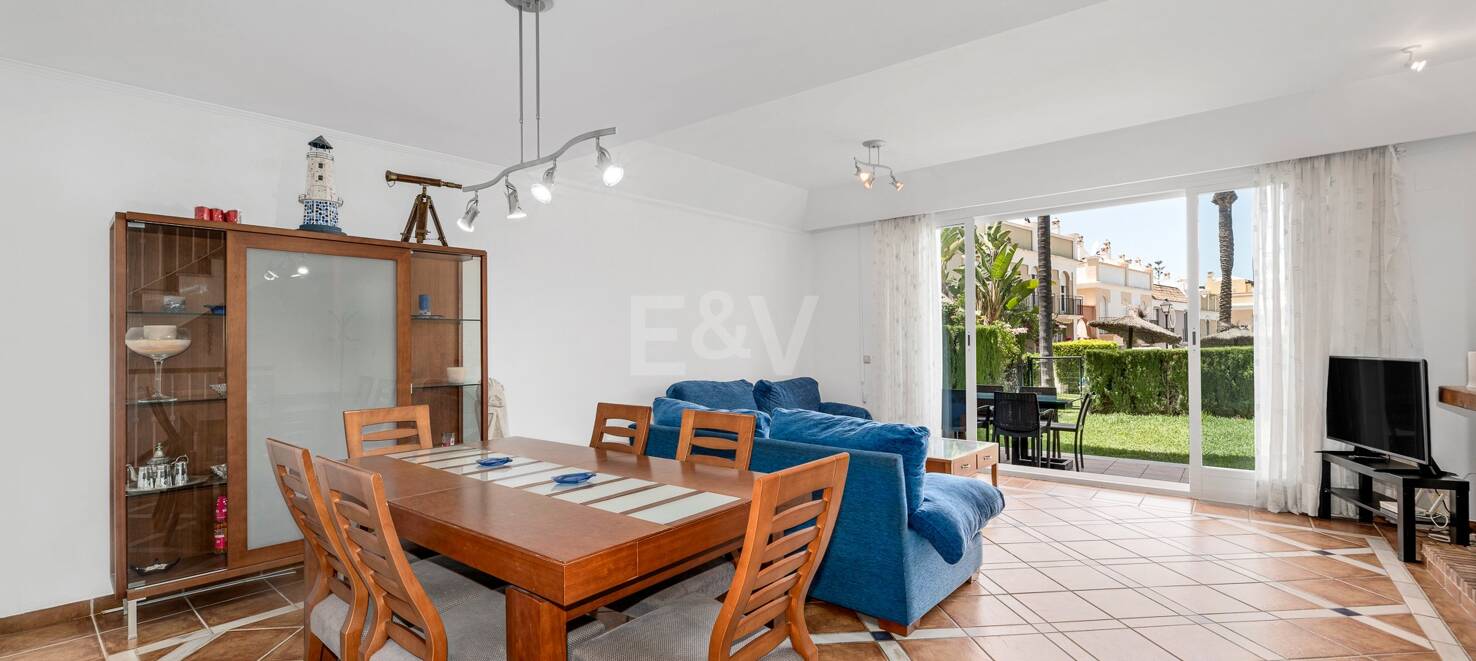 Beachfront Townhouse i Bahía de Marbella