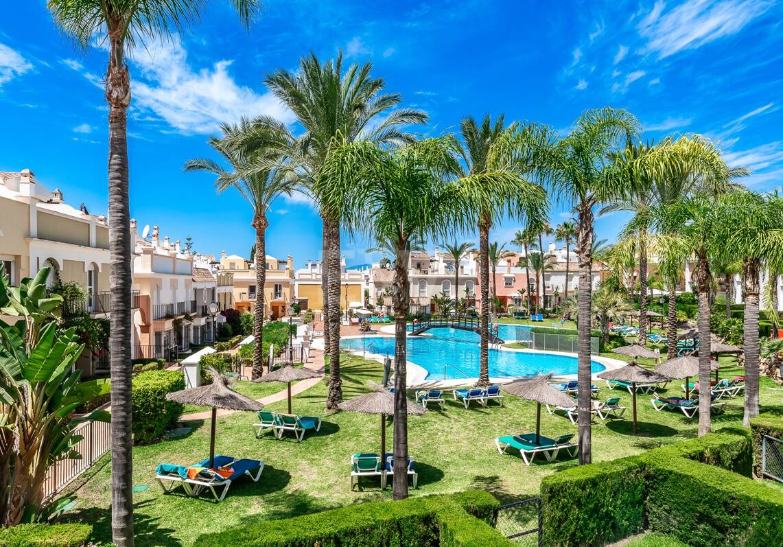 Beachfront Townhouse in Bahía de Marbella