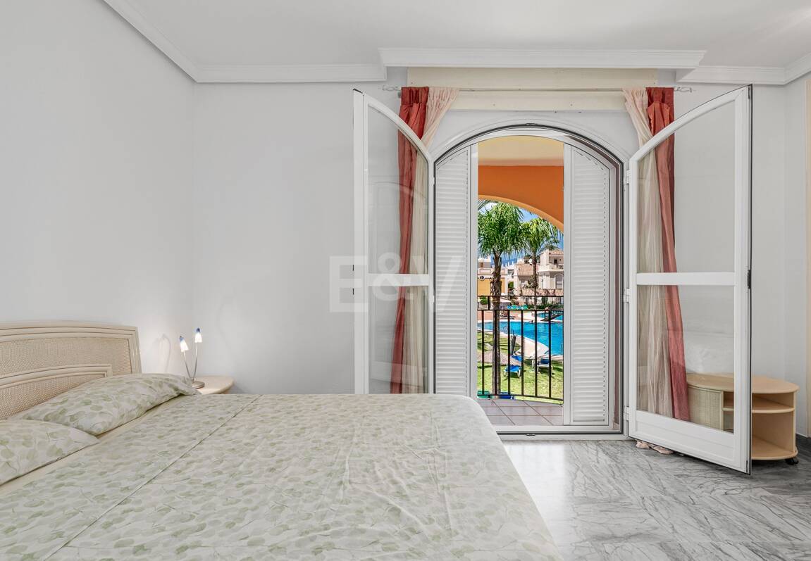 Beachfront Townhouse i Bahía de Marbella