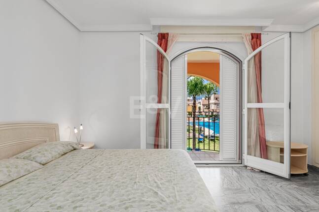 Beachfront Townhouse i Bahía de Marbella