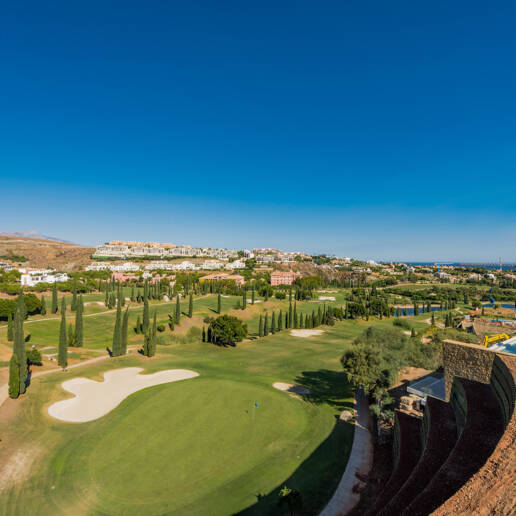 Front Line Golf Plot w Gated Community Los Flamingos Golf