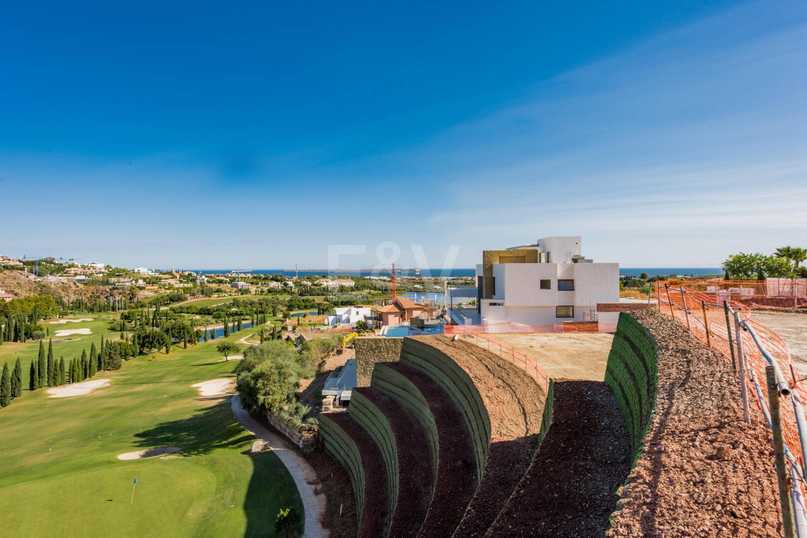 Front Line Golf Plot w Gated Community Los Flamingos Golf