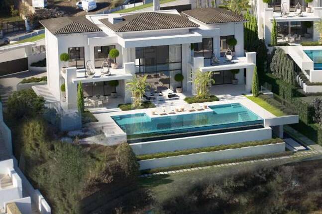 Front Line Golf Plot w Gated Community Los Flamingos Golf