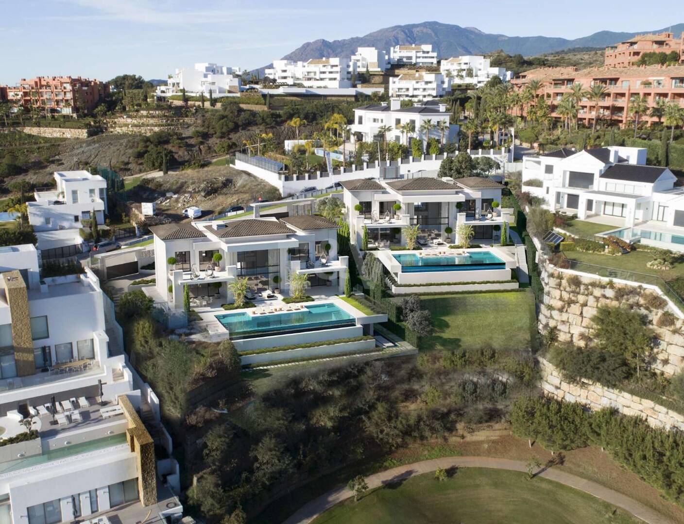 Front Line Golf Plot w Gated Community Los Flamingos Golf