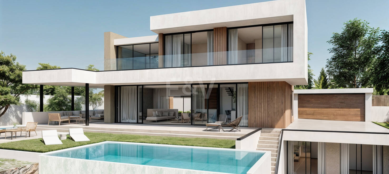 Plot with Building Licence and Sea Views in Elviria