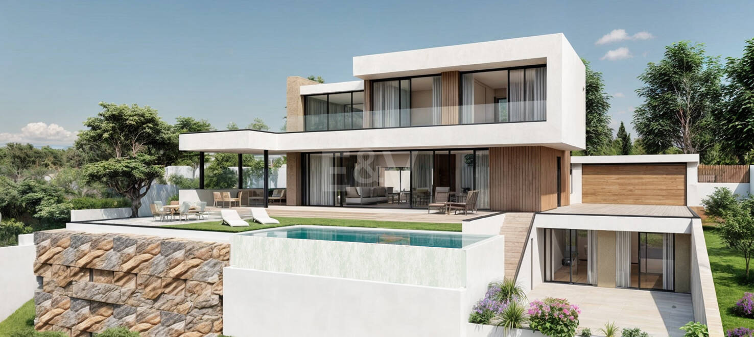 Plot with Building Licence and Sea Views in Elviria