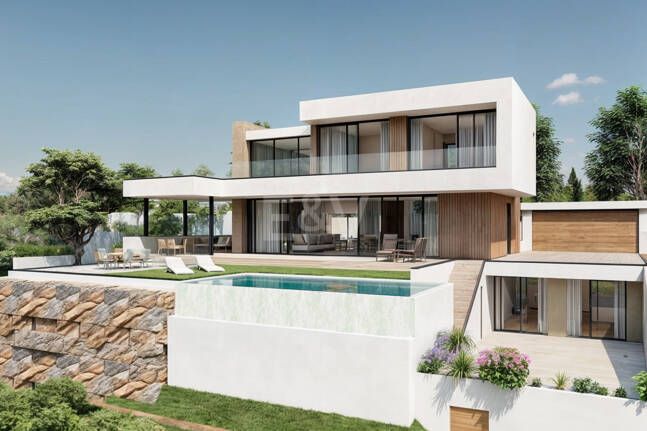 Plot med bygglicens och havsutsikt i Elviria