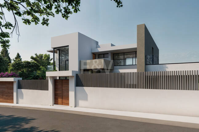 Plot med bygglicens och havsutsikt i Elviria