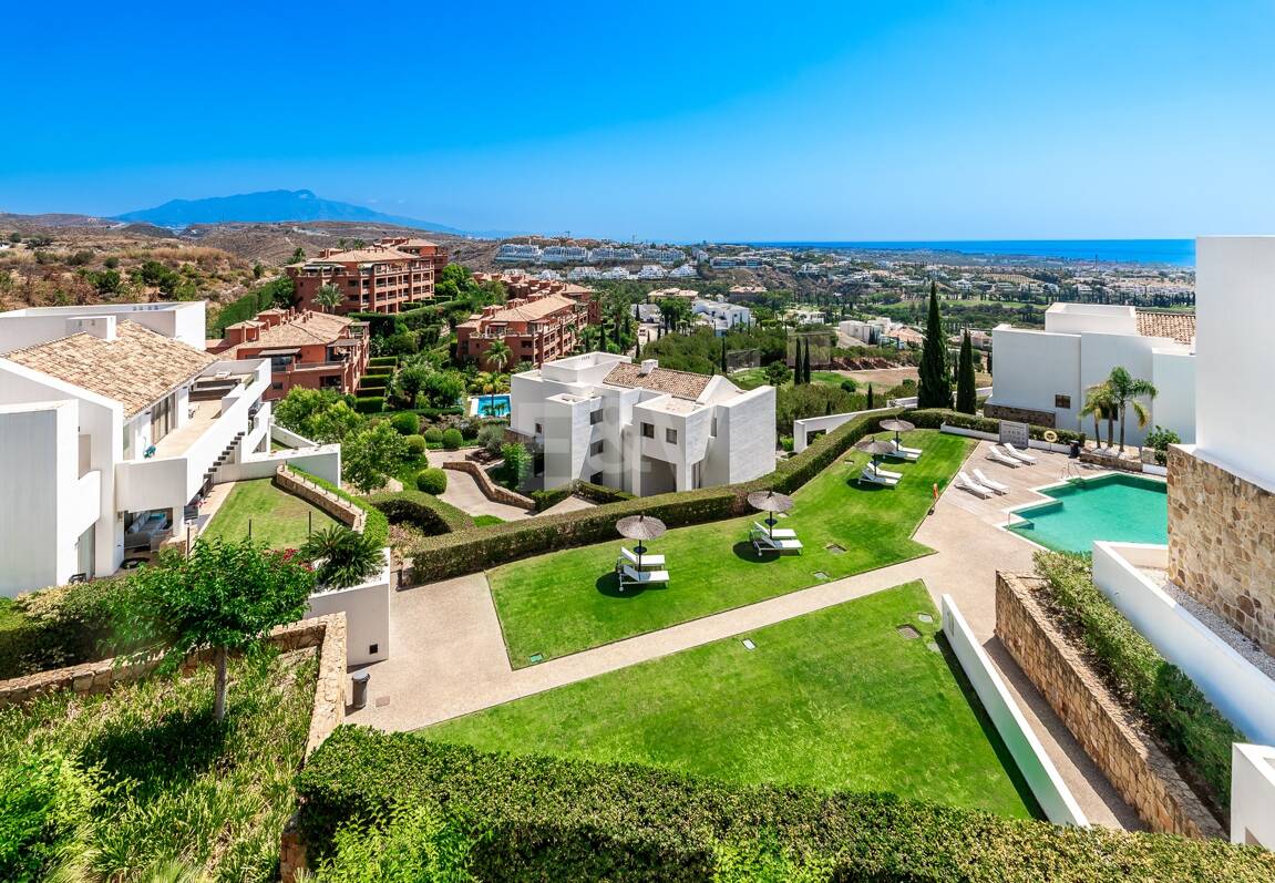 Geräumiges Penthouse im Los Flamingos Golf mit atemberaubendem Panoramablick auf das Meer
