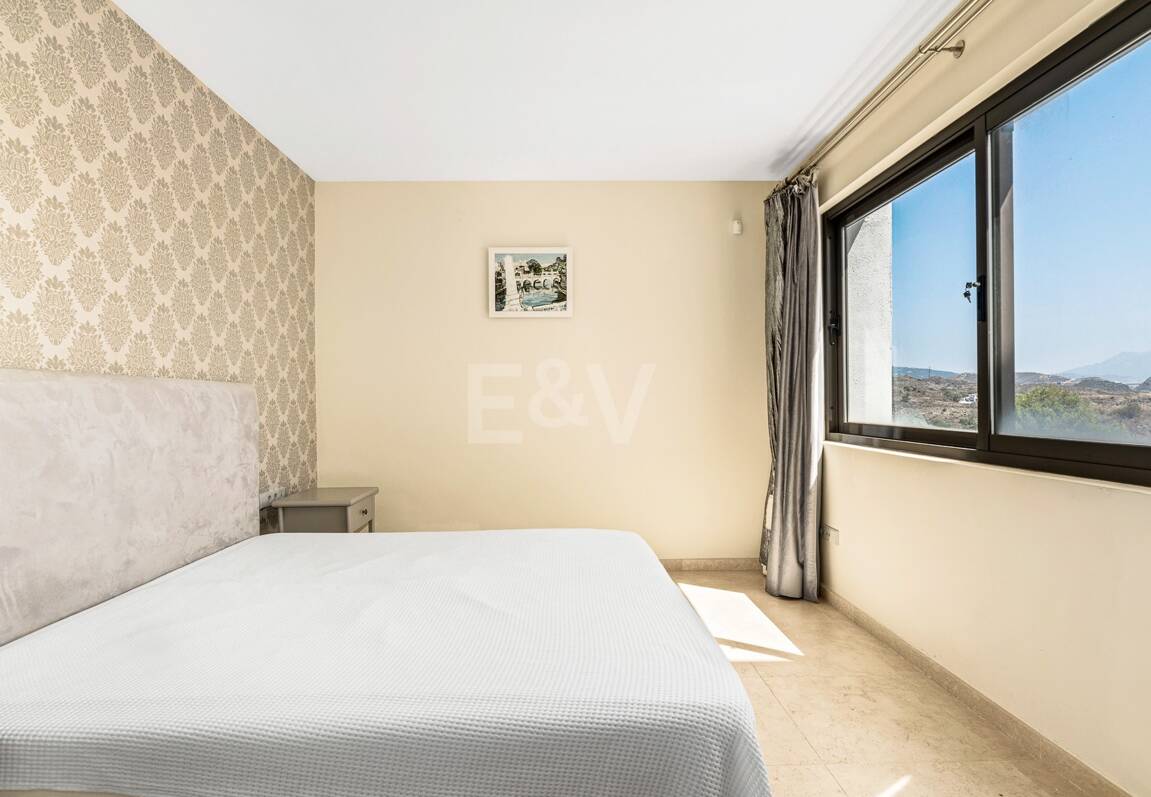 Geräumiges Penthouse im Los Flamingos Golf mit atemberaubendem Panoramablick auf das Meer