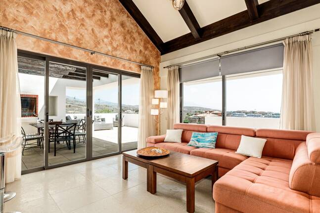 Geräumiges Penthouse im Los Flamingos Golf mit atemberaubendem Panoramablick auf das Meer