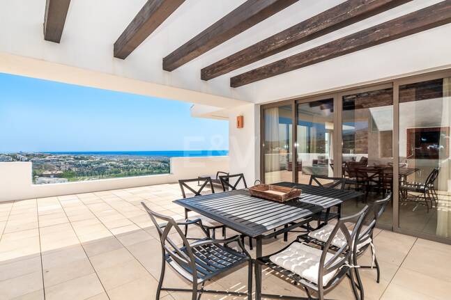 Geräumiges Penthouse im Los Flamingos Golf mit atemberaubendem Panoramablick auf das Meer