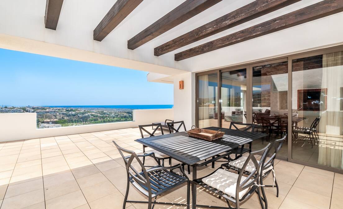 Penthouse spacieux à Los Flamingos Golf avec vue panoramique sur la mer