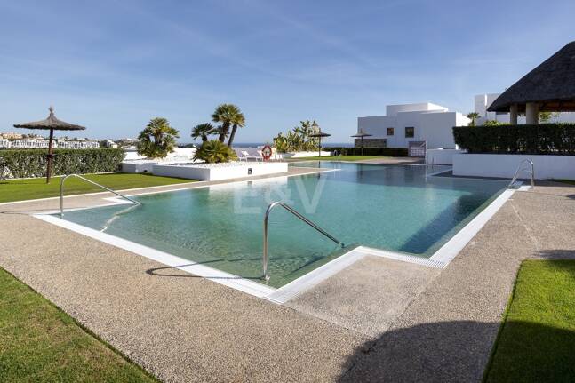 Geräumiges Penthouse im Los Flamingos Golf mit atemberaubendem Panoramablick auf das Meer