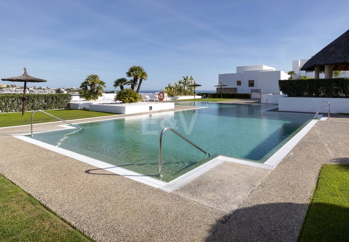 Geräumiges Penthouse im Los Flamingos Golf mit atemberaubendem Panoramablick auf das Meer