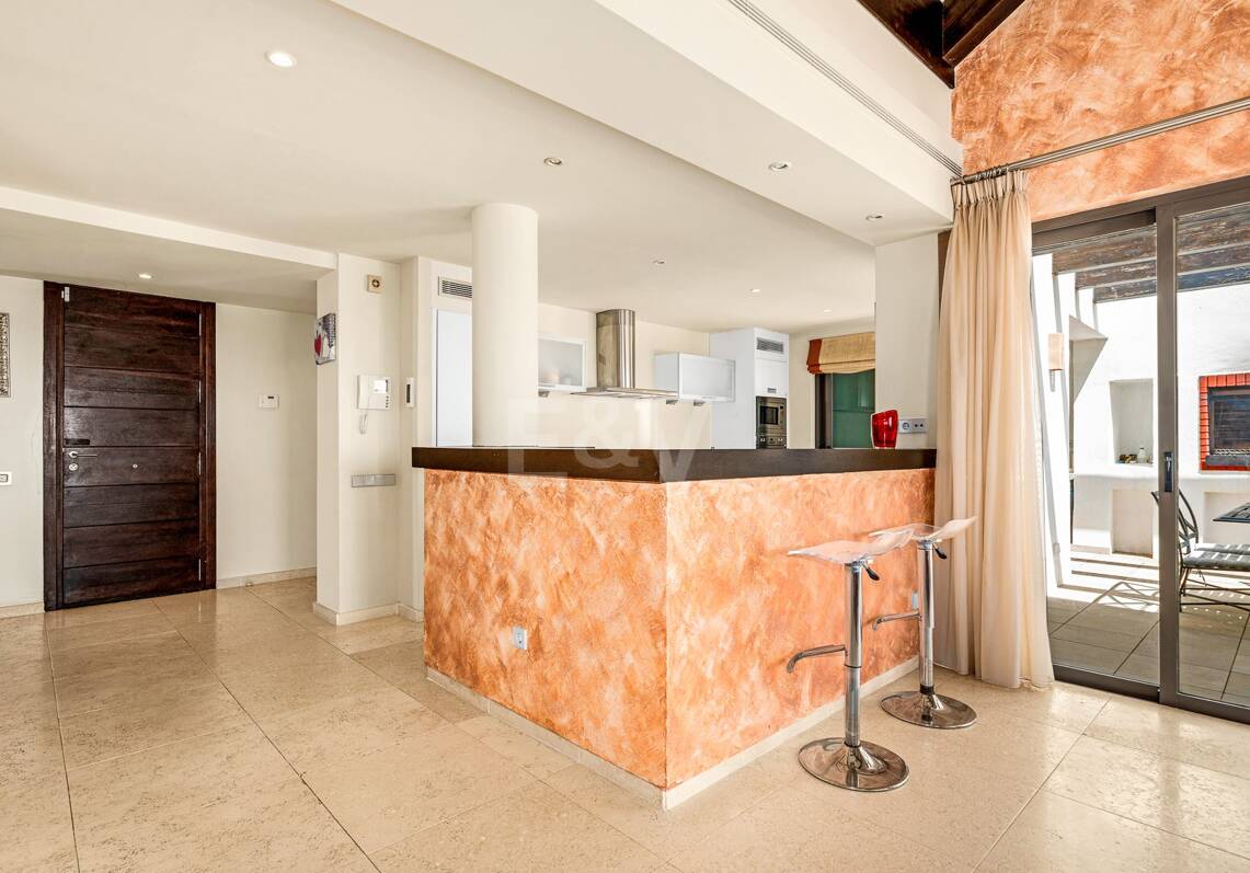 Geräumiges Penthouse im Los Flamingos Golf mit atemberaubendem Panoramablick auf das Meer