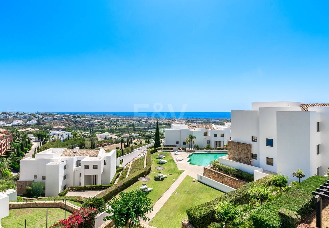 Geräumiges Penthouse im Los Flamingos Golf mit atemberaubendem Panoramablick auf das Meer