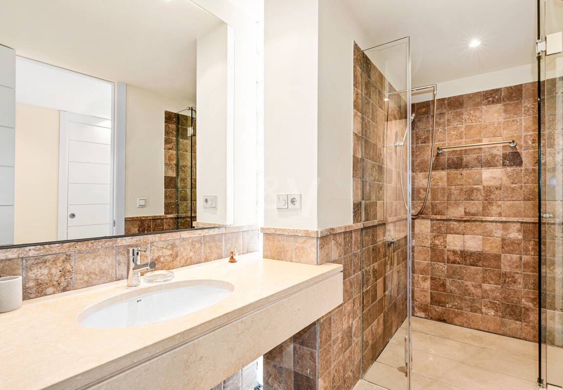 Geräumiges Penthouse im Los Flamingos Golf mit atemberaubendem Panoramablick auf das Meer