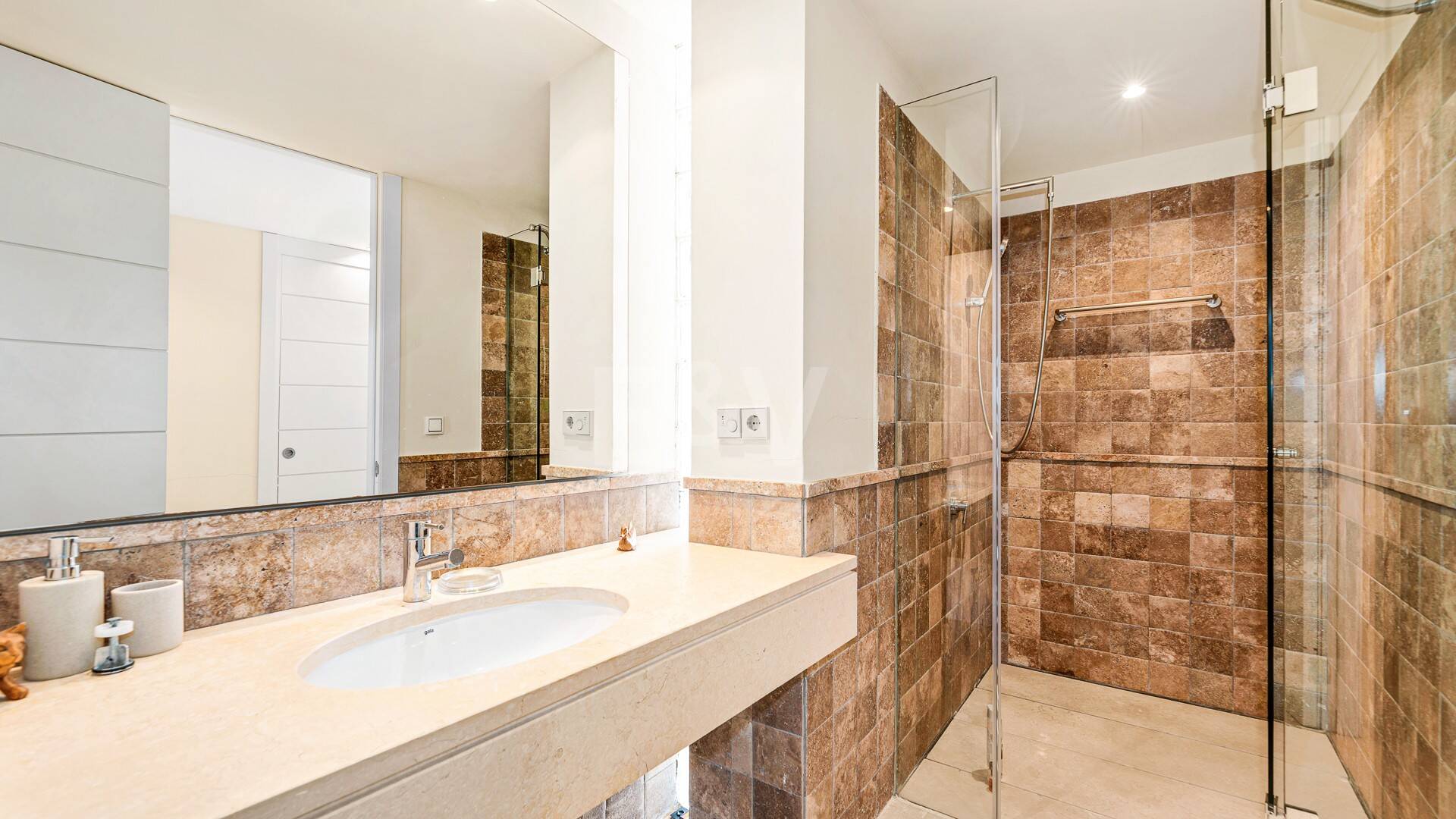 Penthouse spacieux à Los Flamingos Golf avec vue panoramique sur la mer