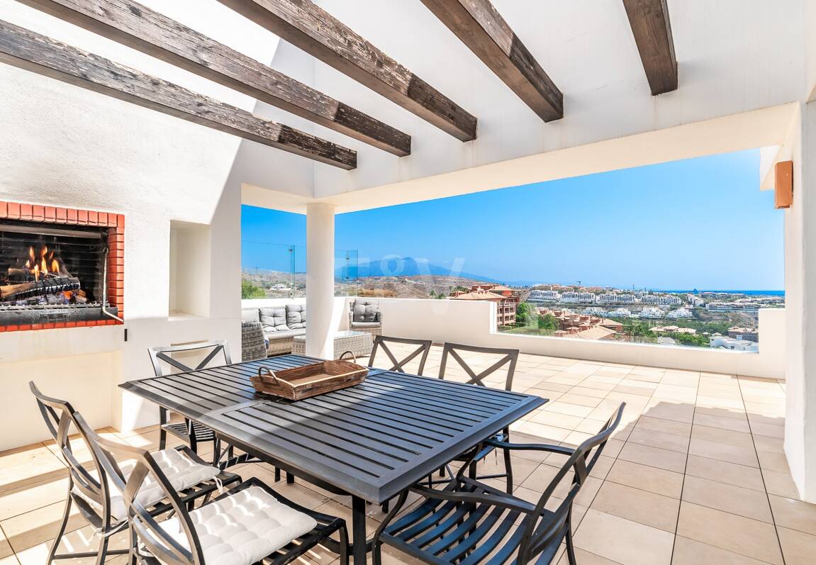 Geräumiges Penthouse im Los Flamingos Golf mit atemberaubendem Panoramablick auf das Meer