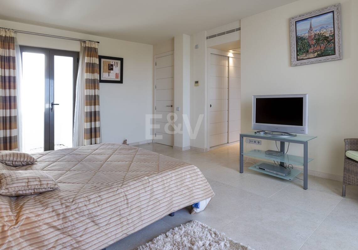 Geräumiges Penthouse im Los Flamingos Golf mit atemberaubendem Panoramablick auf das Meer