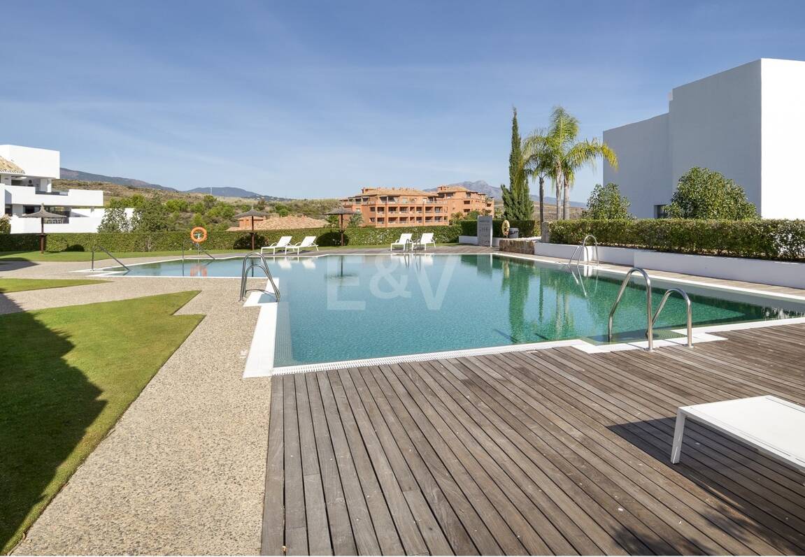 Geräumiges Penthouse im Los Flamingos Golf mit atemberaubendem Panoramablick auf das Meer