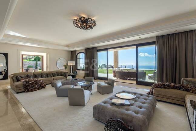 Imponerande villa i La Zagaleta med unika panoramautsikt över havet