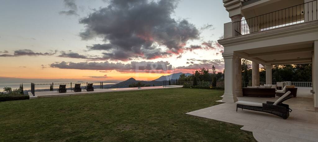 Impressive villa in La Zagaleta with unique panoramic sea views