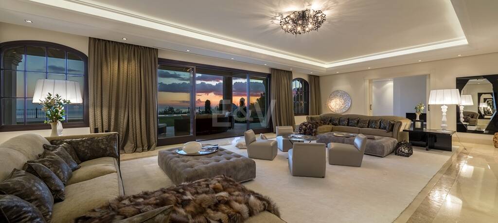 Impressive villa in La Zagaleta with unique panoramic sea views
