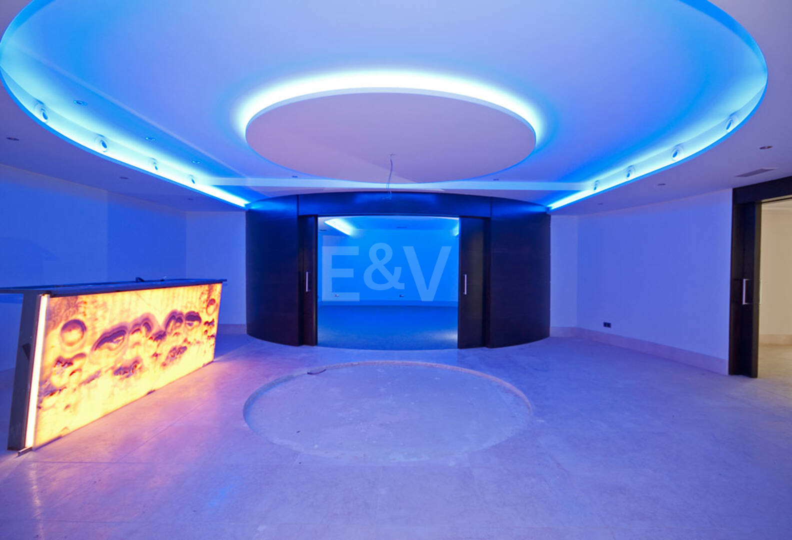 Impressive Villa in La Zagaleta with Unique Panoramic Sea Views