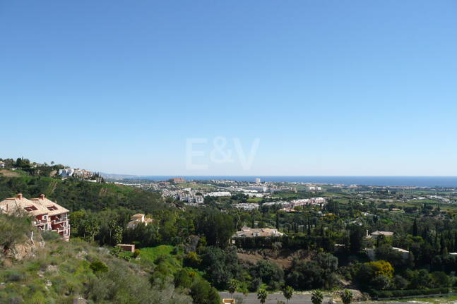 Imponerande villa i La Zagaleta med unika panoramautsikt över havet