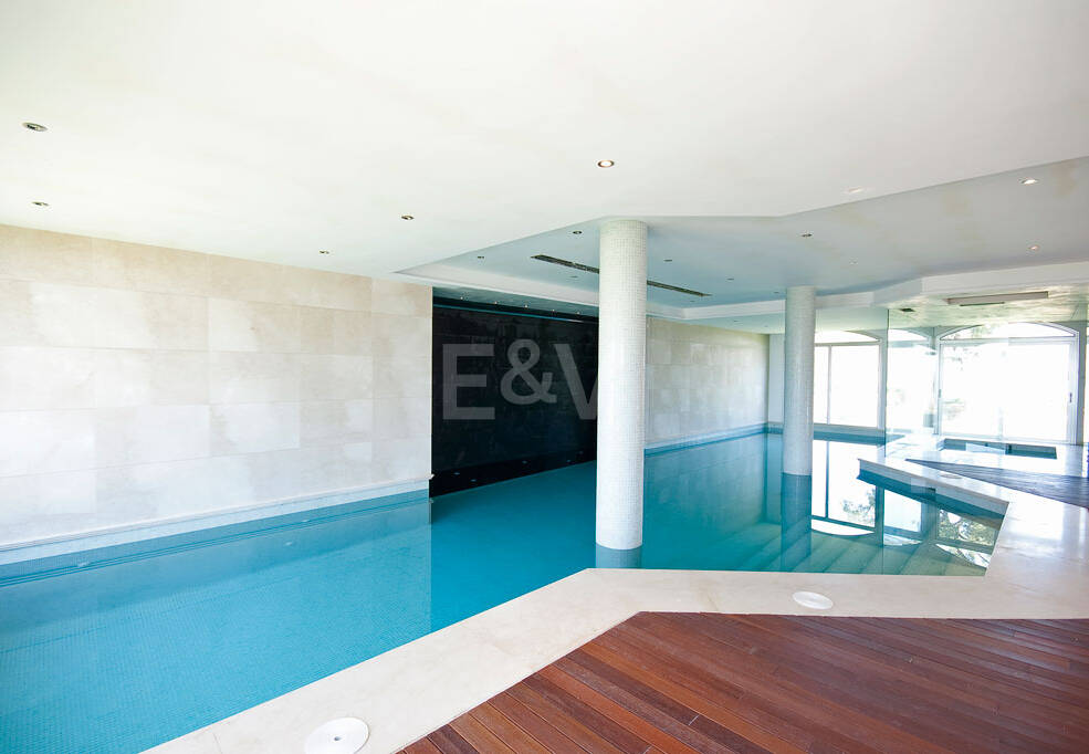 Imponerande villa i La Zagaleta med unika panoramautsikt över havet