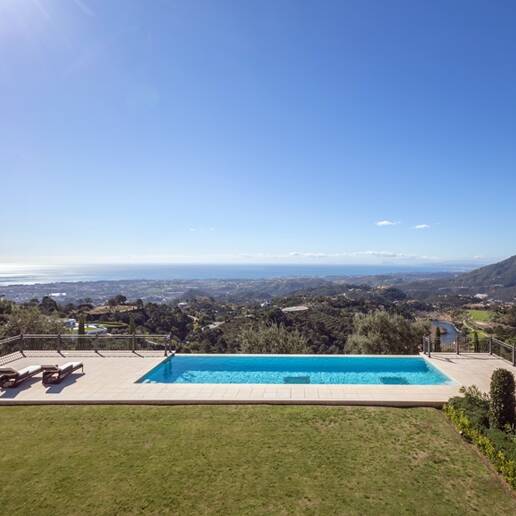 Impressive villa in La Zagaleta with unique panoramic sea views