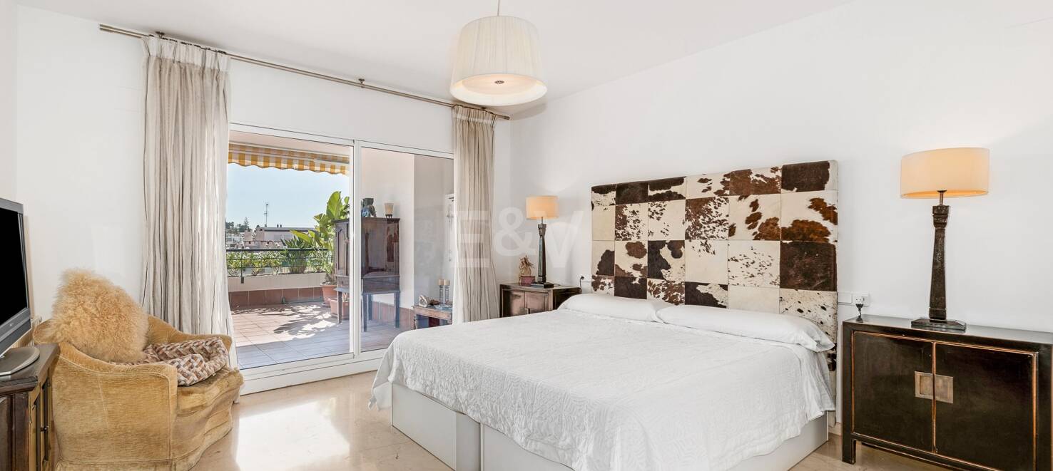Duplex-Penthouse in Guadalmina am Golf mit Blick auf La Concha