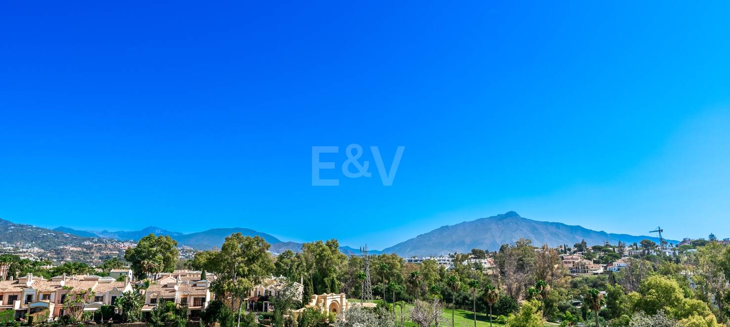 Duplex-Penthouse in Guadalmina am Golf mit Blick auf La Concha