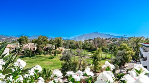 Duplex-Penthouse in Guadalmina am Golf mit Blick auf La Concha