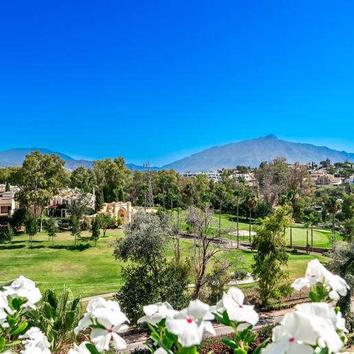 Duplex-Penthouse in Guadalmina am Golf mit Blick auf La Concha