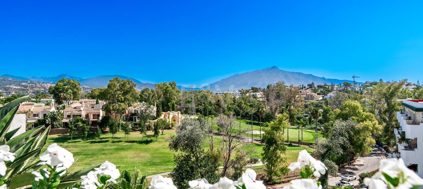 Duplex-Penthouse in Guadalmina am Golf mit Blick auf La Concha