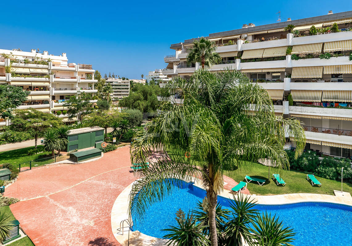 Guadalmina Golf-front Duplex Penthouse with views to La Concha