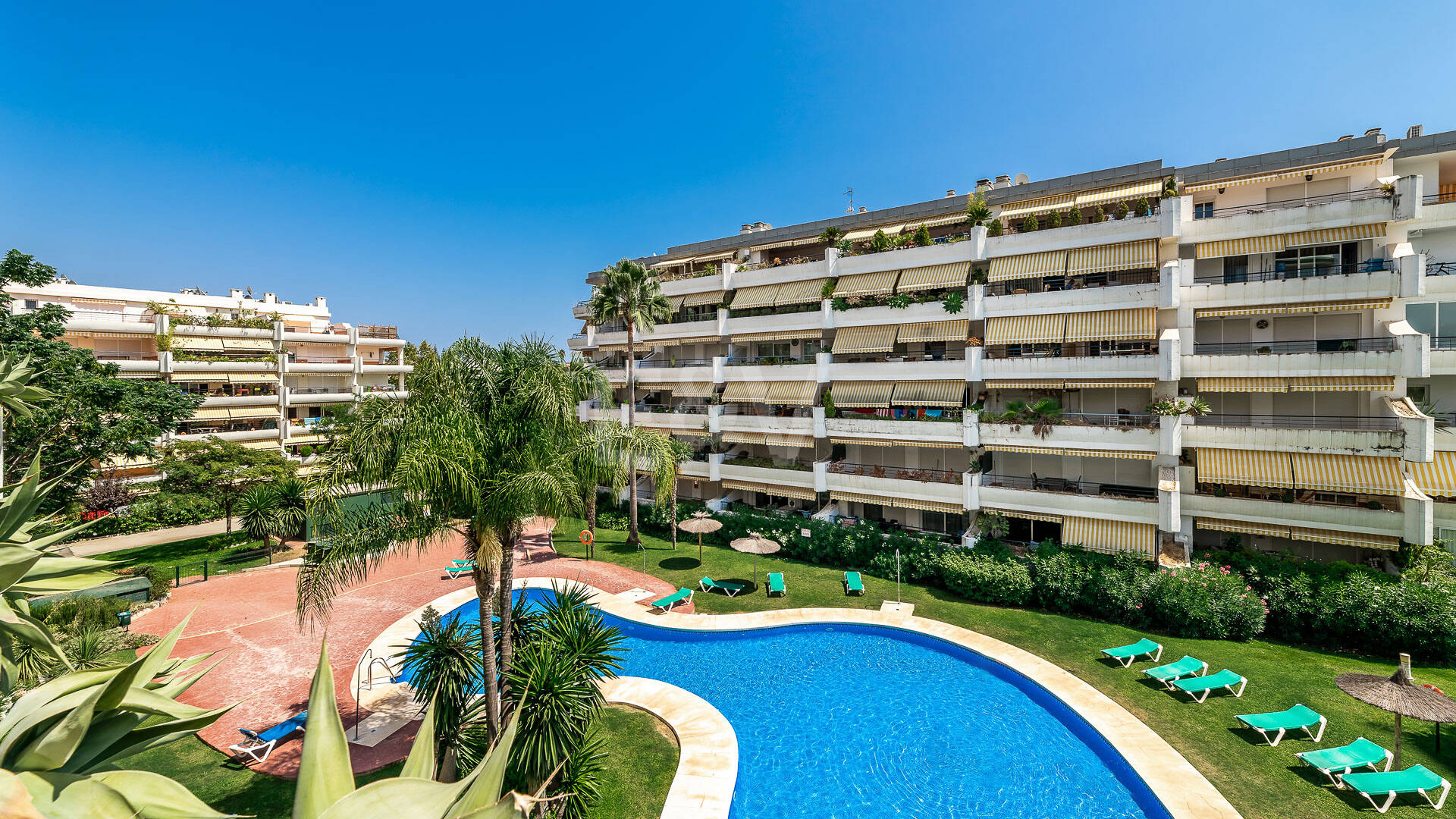 Guadalmina Golffront Duplex Penthouse med utsikt till La Concha