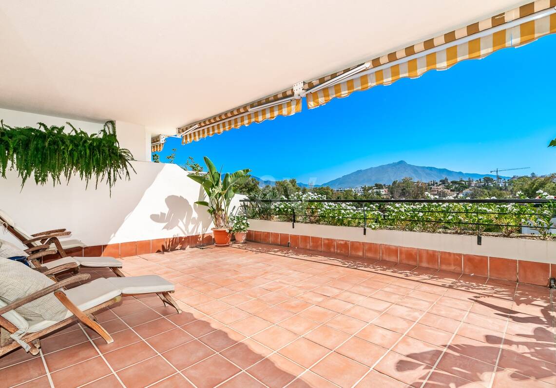 Guadalmina Golf-front Duplex Penthouse with views to La Concha