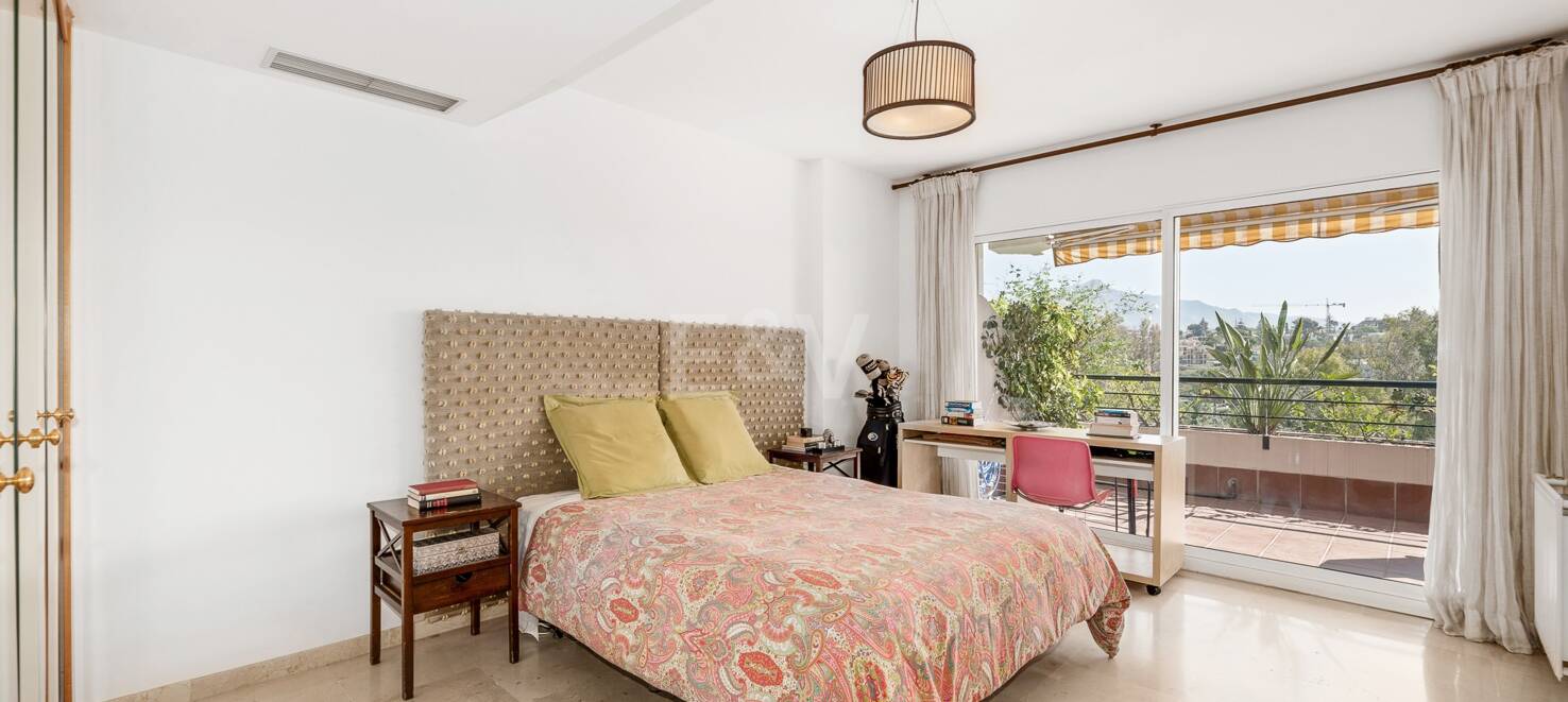 Duplex-Penthouse in Guadalmina am Golf mit Blick auf La Concha