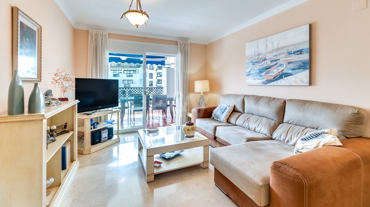 Apartment in the center of Puerto Banus