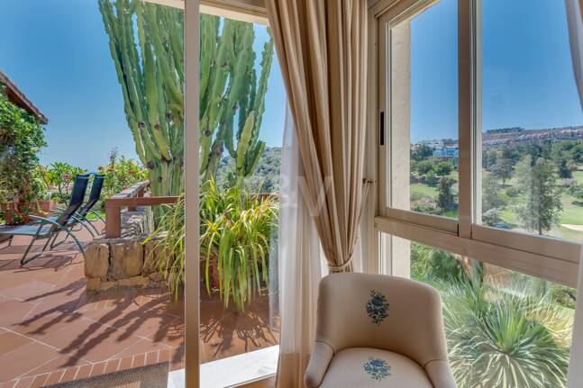 Villa classique à La Alquería avec vue spectaculaire sur la mer et le golf